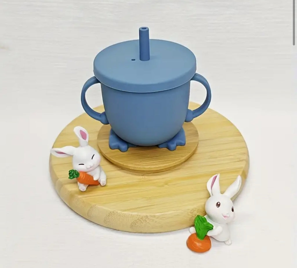 Silicone baby cup +4 Months